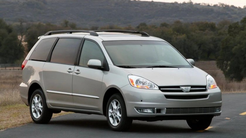 Toyota Sienna 2003