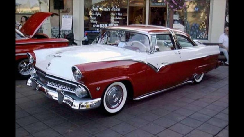 1955 Ford Fairlane Crown Victoria