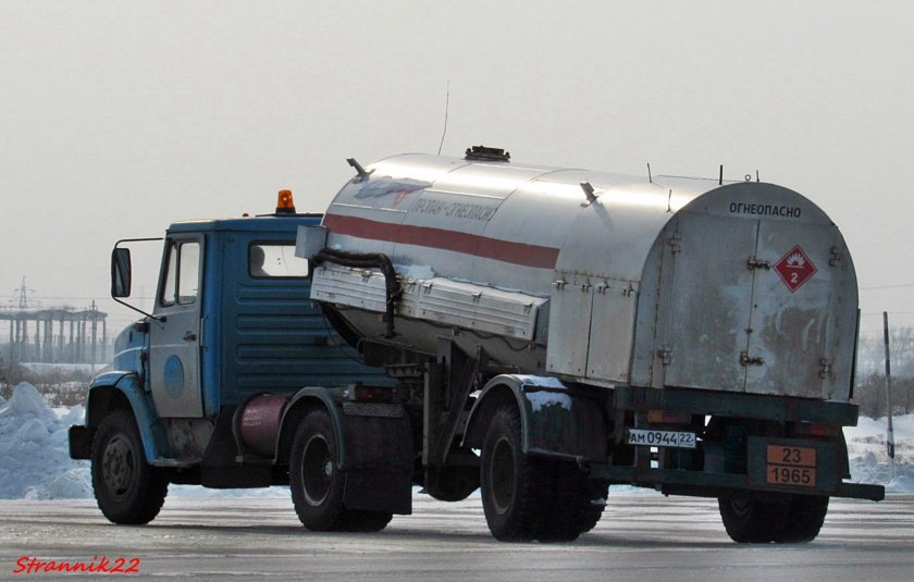 ЗИЛ 4421 полуприцеп