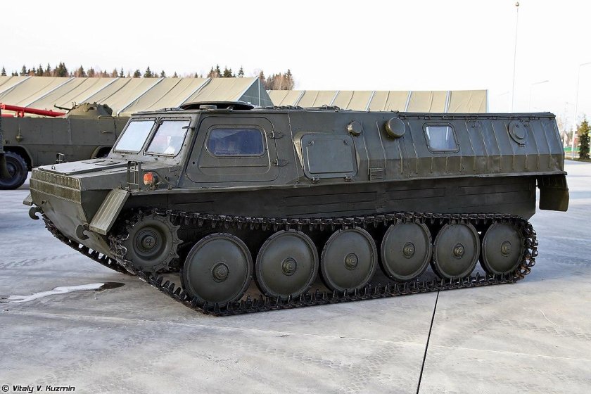 Многоцелевой Транспортер-тягач МТ-см