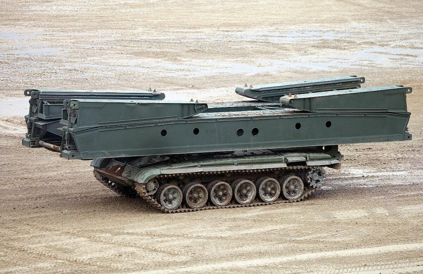 Мостоукладчик МТУ-72