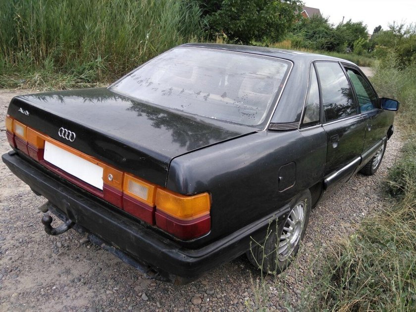 Ауди 100 сигара универсал