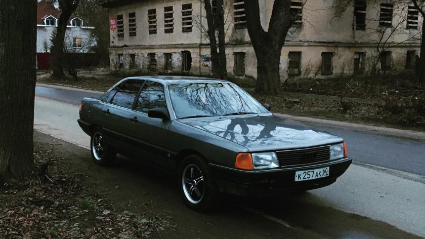 Ауди сигара 80