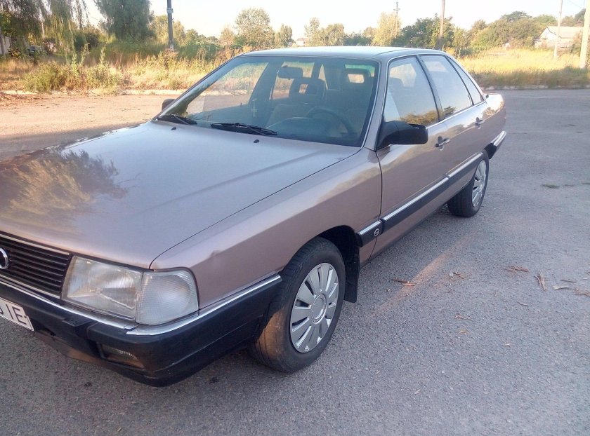 Ауди 100 1983