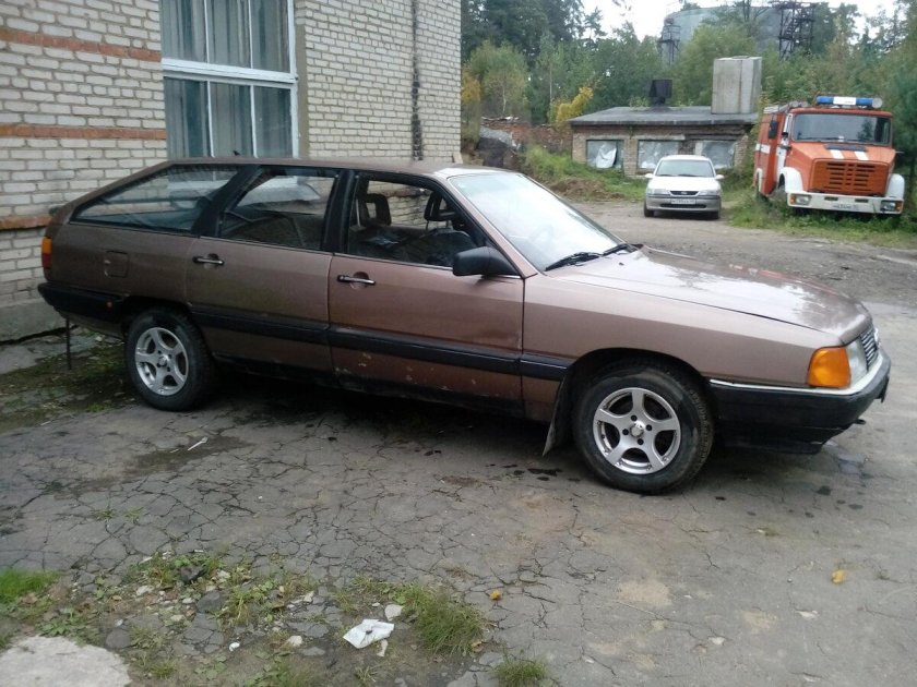 Ауди 100 1984 универсал