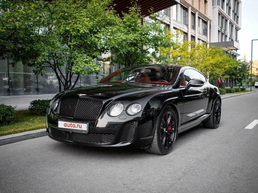 Машина bentley continental gt