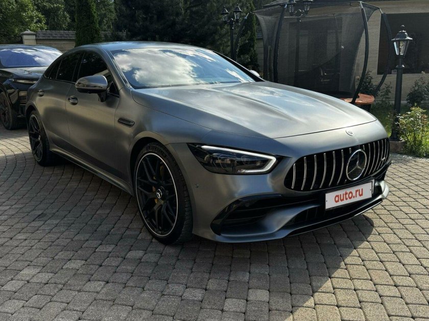 Mercedes benz amg gt 43