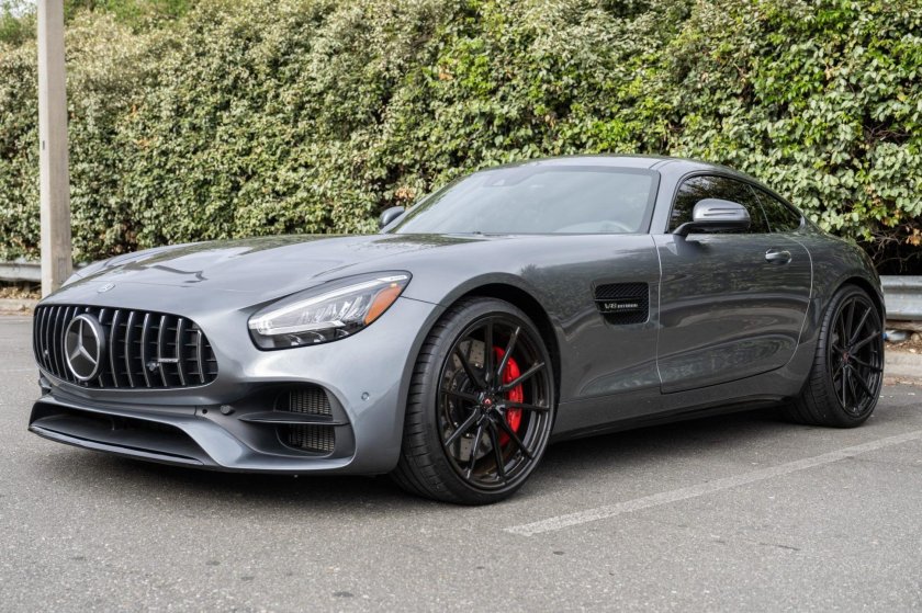 Mercedes benz amg gts