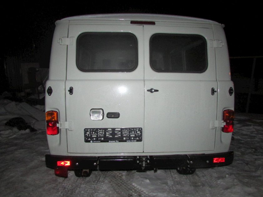 УАЗ 452 Буханка сзади