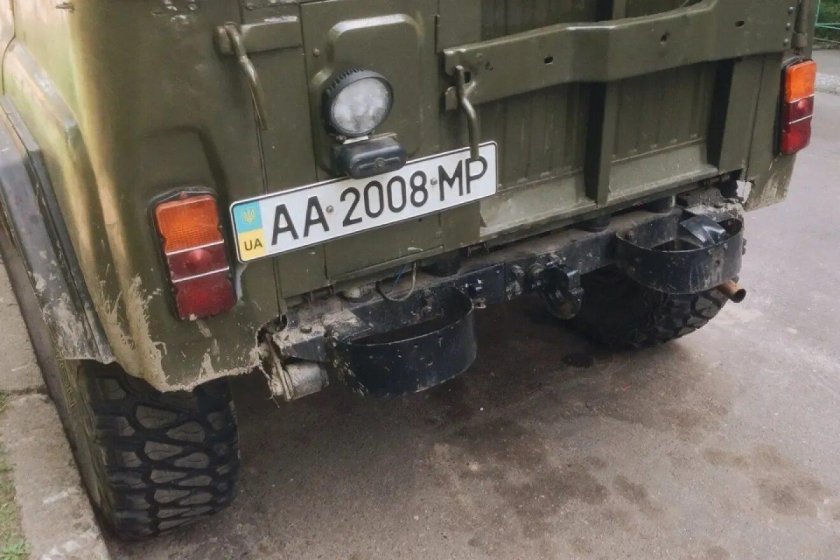 УАЗ 469 сзади