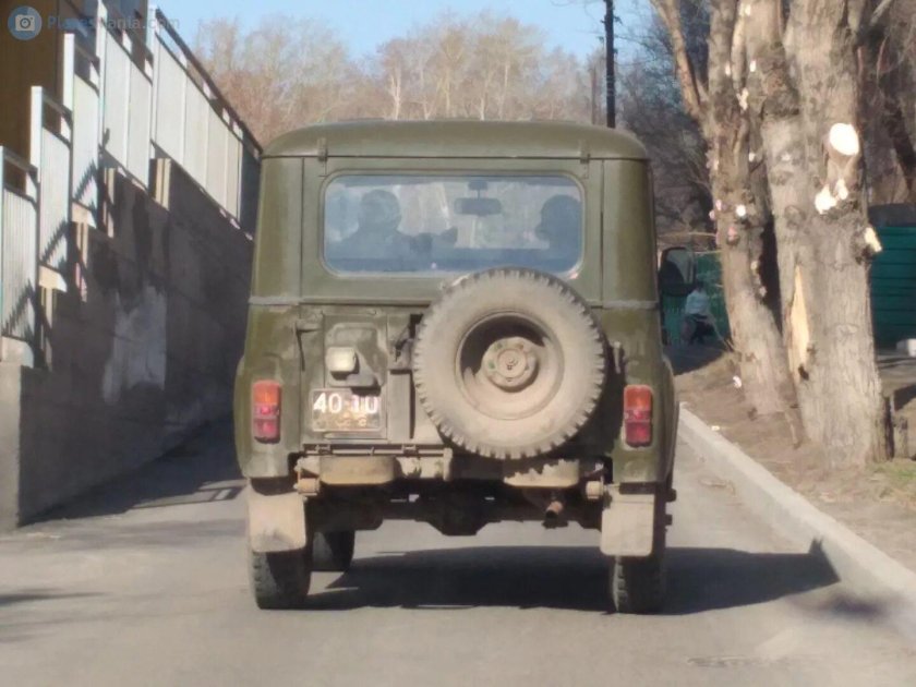 УАЗ 469 сзади