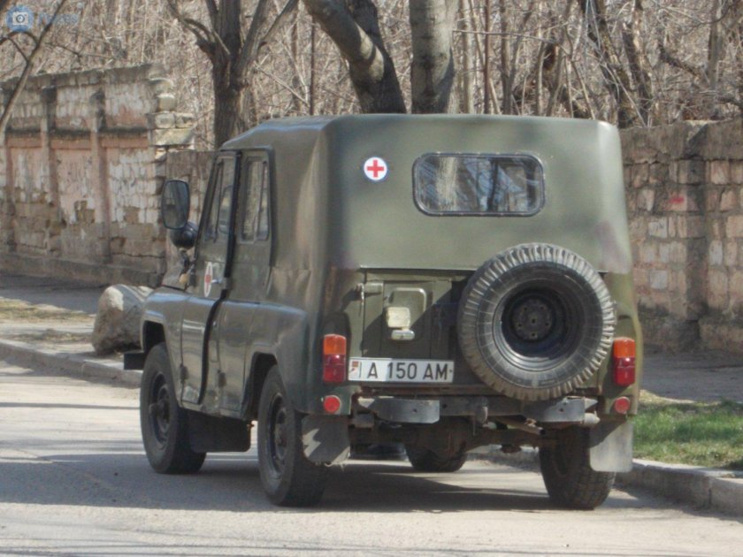 УАЗ 469 сзади