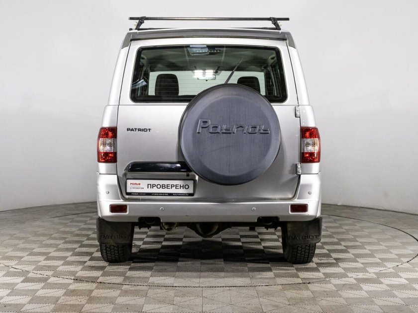 Серый уаз патриот