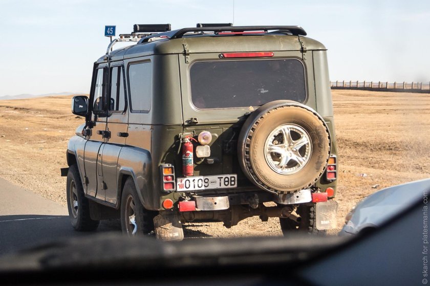 УАЗ 469 сзади