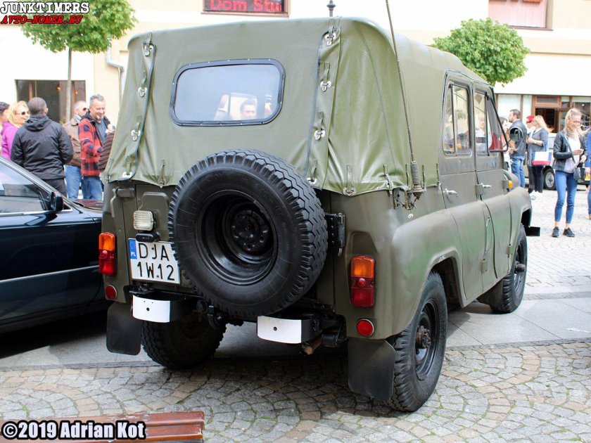 УАЗ 469 сзади