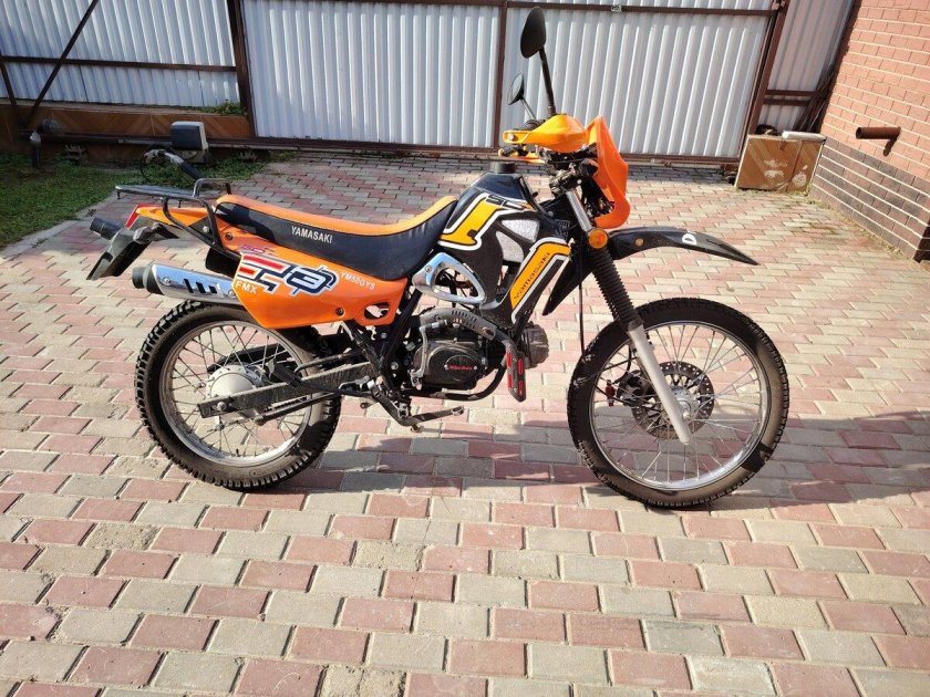 Мотоцикл yamasaki