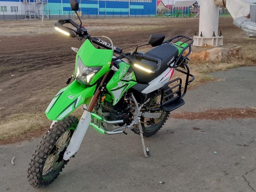 Мотоцикл кросс motoland xr250