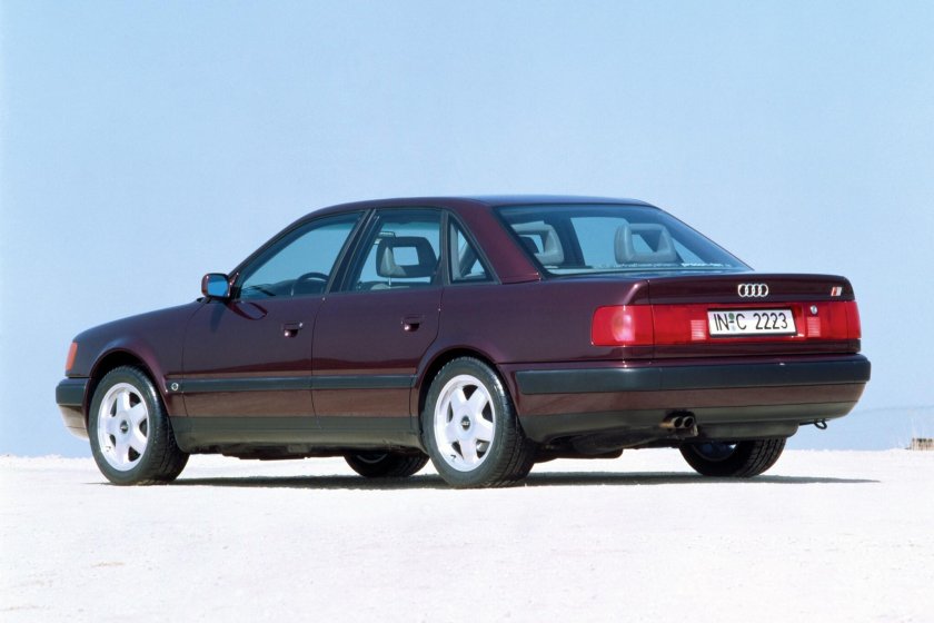Audi 100 c4
