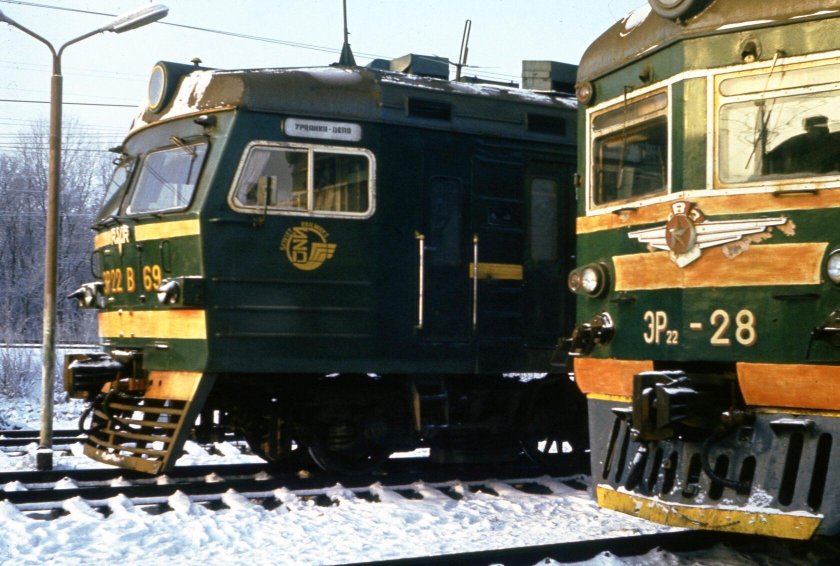 Эр22 электропоезд кабина