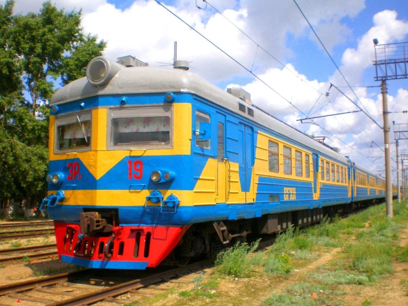 Эр22 электропоезд Нахабино