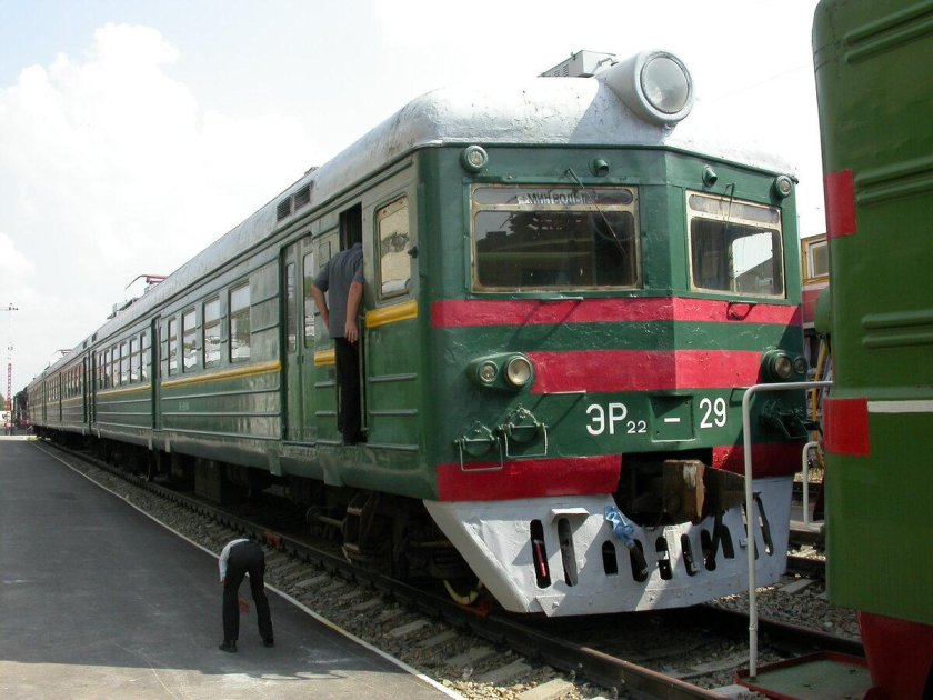 Эр22 электропоезд кабина