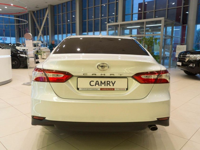 Новая toyota camry