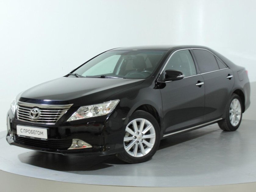 Toyota Camry VII xv50 2012