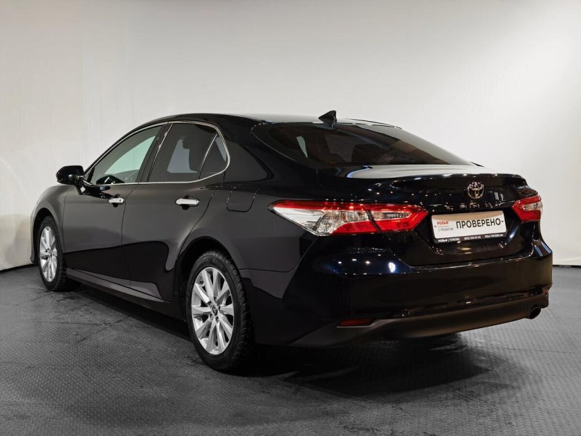 Камри 70 синяя