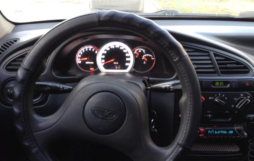 Панель Шевроле Ланос 2008