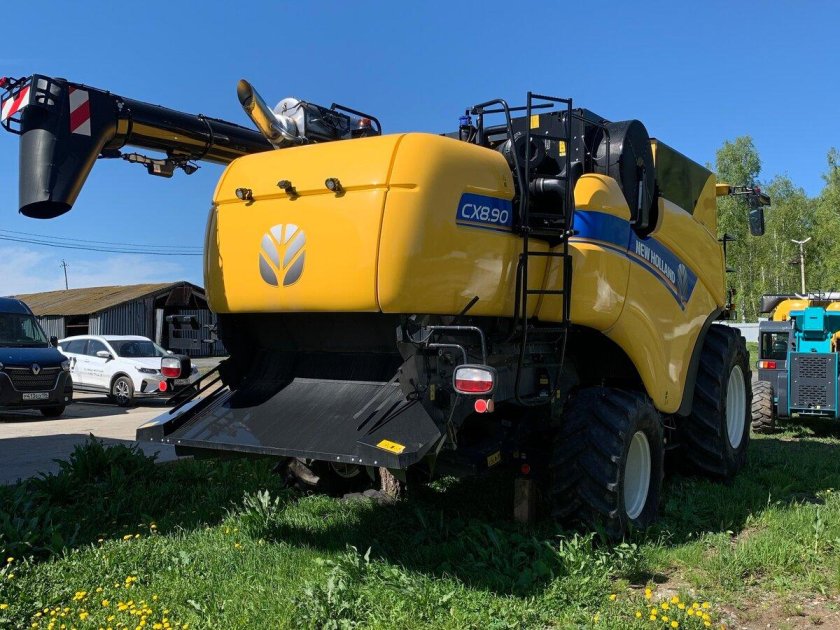 Комбайн нью холланд cr 9080