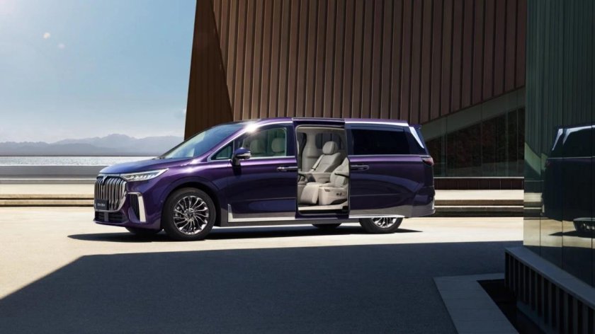 Китайский минивэн voyah