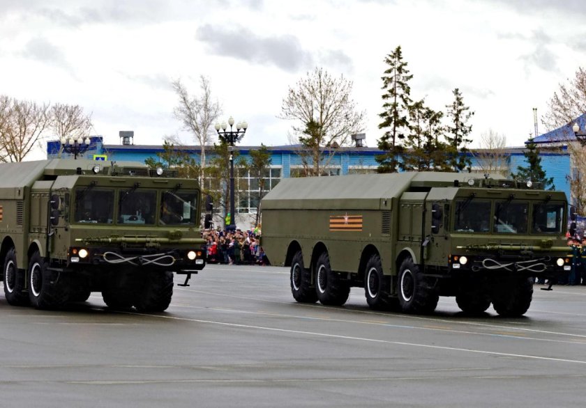 Фотографии демонстрации современной техники Министерства обороны ру