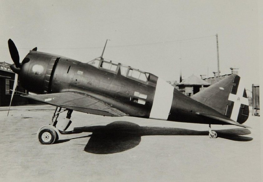 Reggiane re.2003 истребитель-разведчик