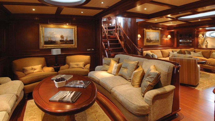 Мегаяхта Sovereign интерьер