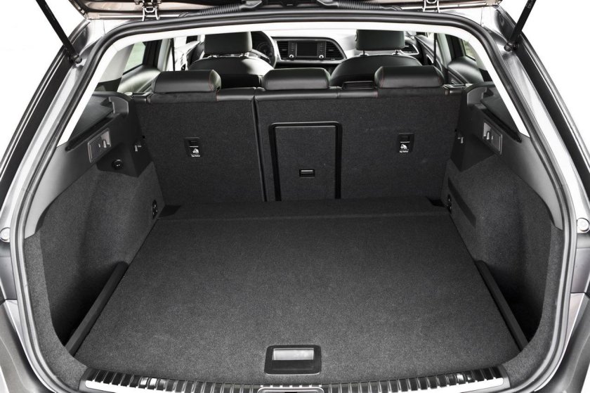 Сеат Леон 3 универсал багажник