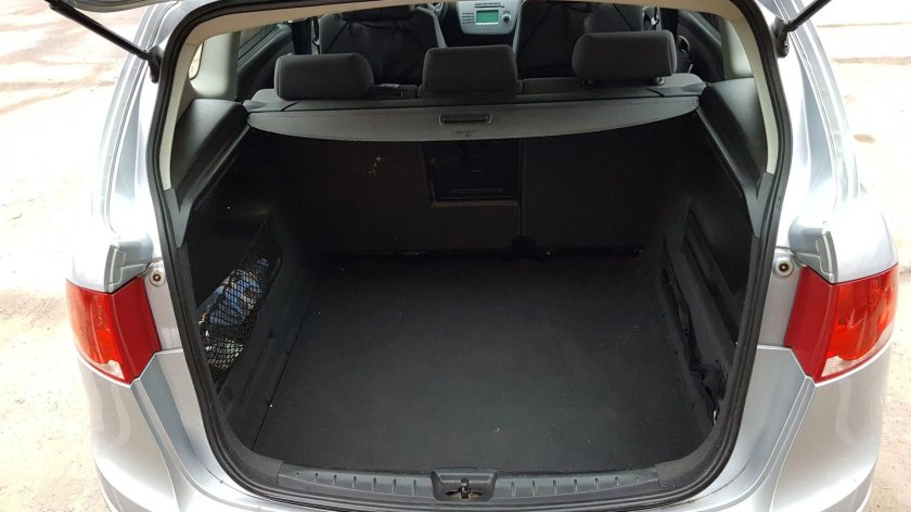 Seat altea багажник