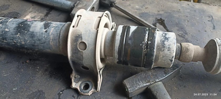 Подвесной подшипник кардана