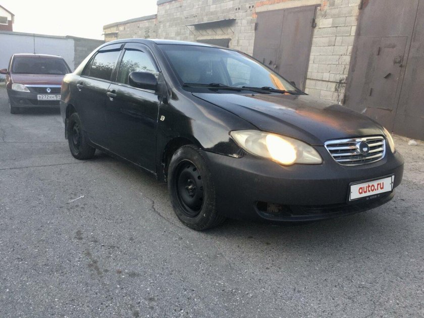 BYD черный