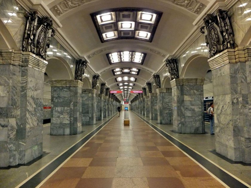 Станция Кировский завод Санкт-Петербург