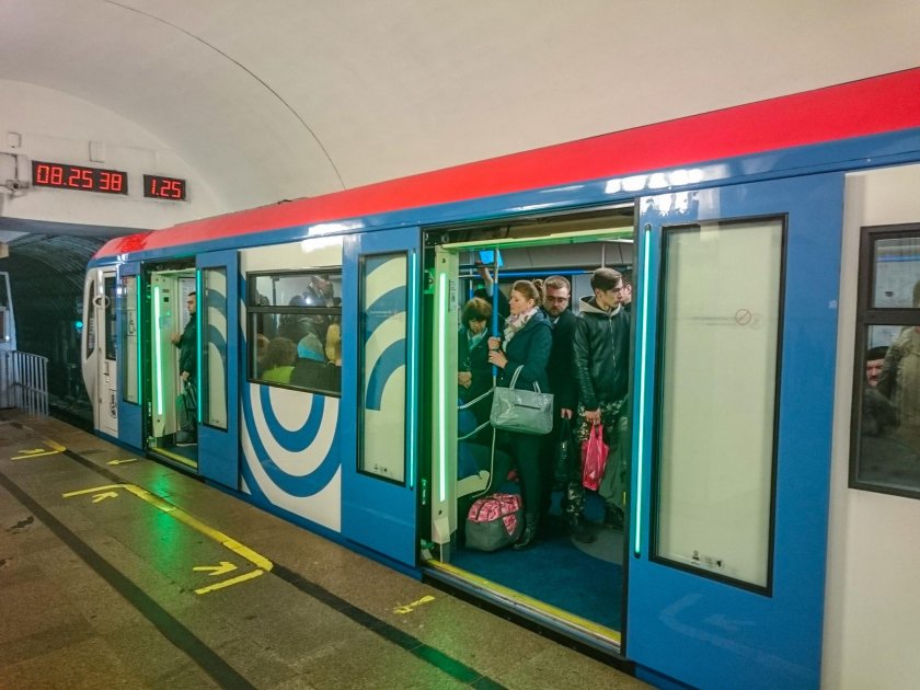 Вагон метро 81-765