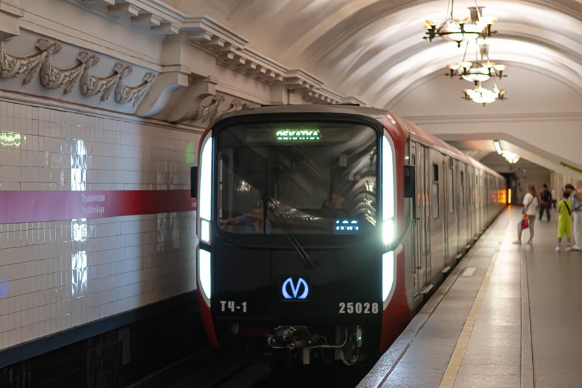 Вагоны метро санкт петербурга