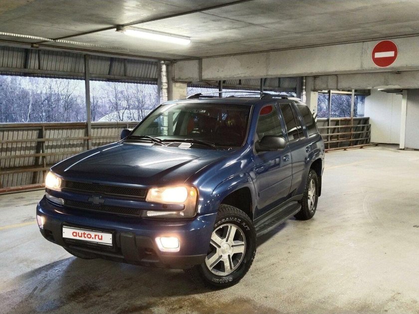 Шевроле трейлблейзер 2006 полностью черный