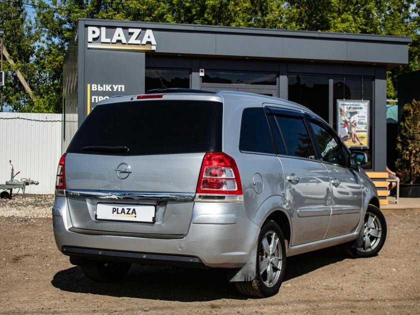 Opel zafira 2013