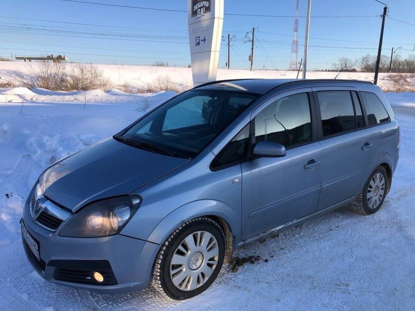 Opel zafira 2007 1.8
