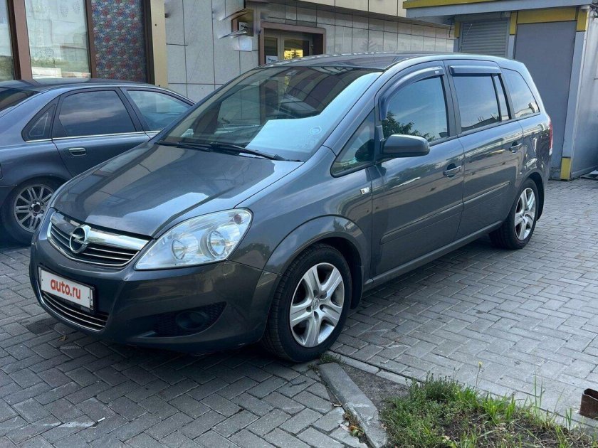Opel zafira 2011