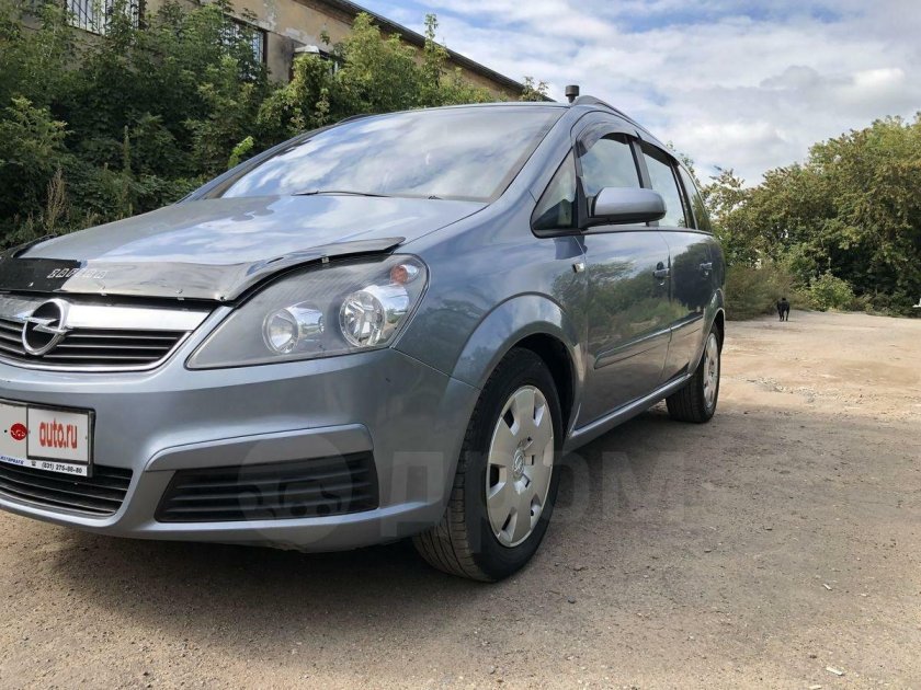 Опель Зафира 2001 1.8 бензин