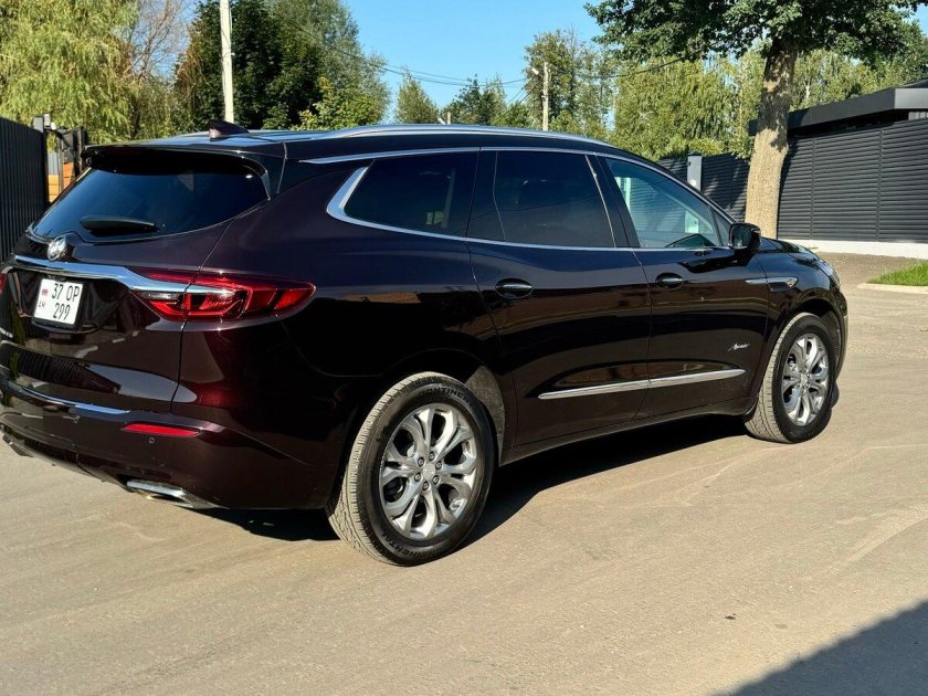 Buick enclave 2018
