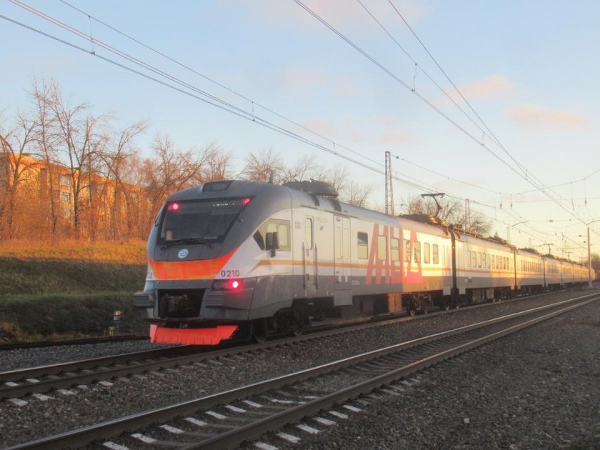 Электропоезд эп 2 д