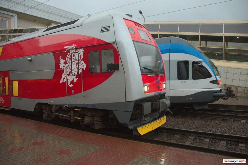 Модель электропоезда ej575