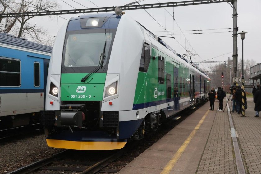 Поезд шкода